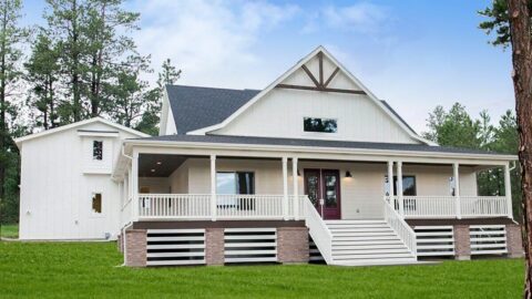 New American House with Optional Guest Suite Over Garage (Floor Plans)